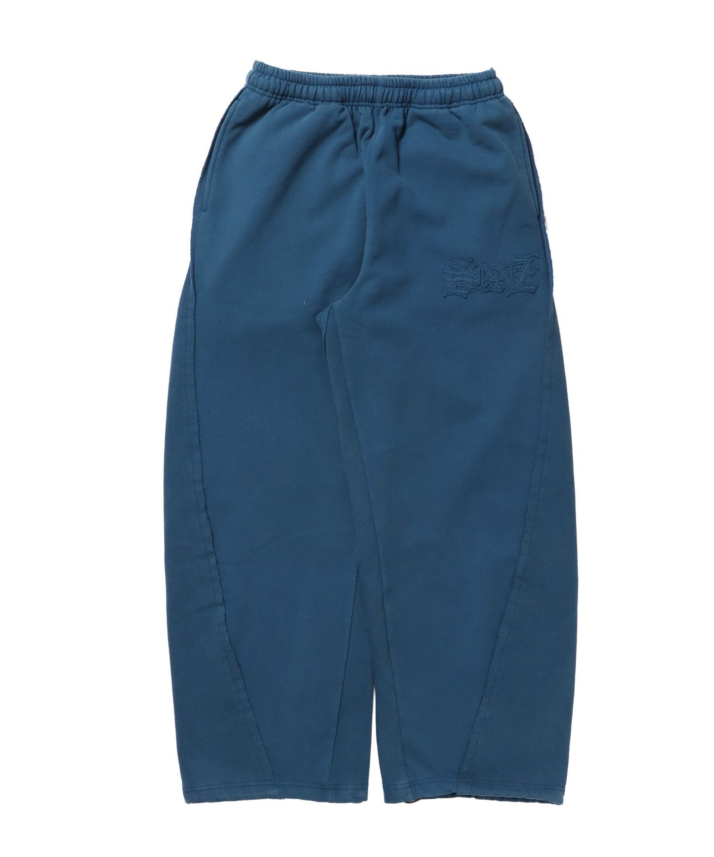 【SEQUENZ（シークエンズ）】WASHED CURVE SWEAT PANTS / カーブ スウェットパンツ 加工 裏起毛 【セットアップ】 ブルー