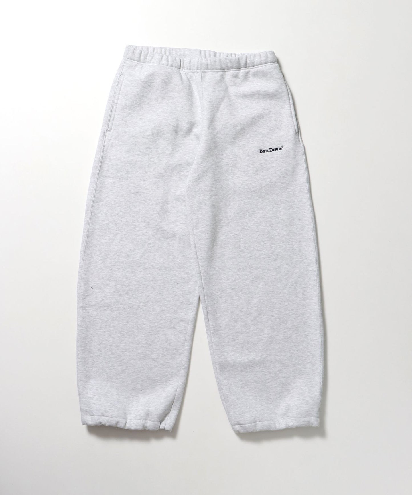 【BEN DAVIS（ベンデイビス）】WIDE CURVE SWEAT PANTS / ワイド カーブパンツ スウェットパンツ 裏起毛 ドローコード 刺繍 アッシュグレー