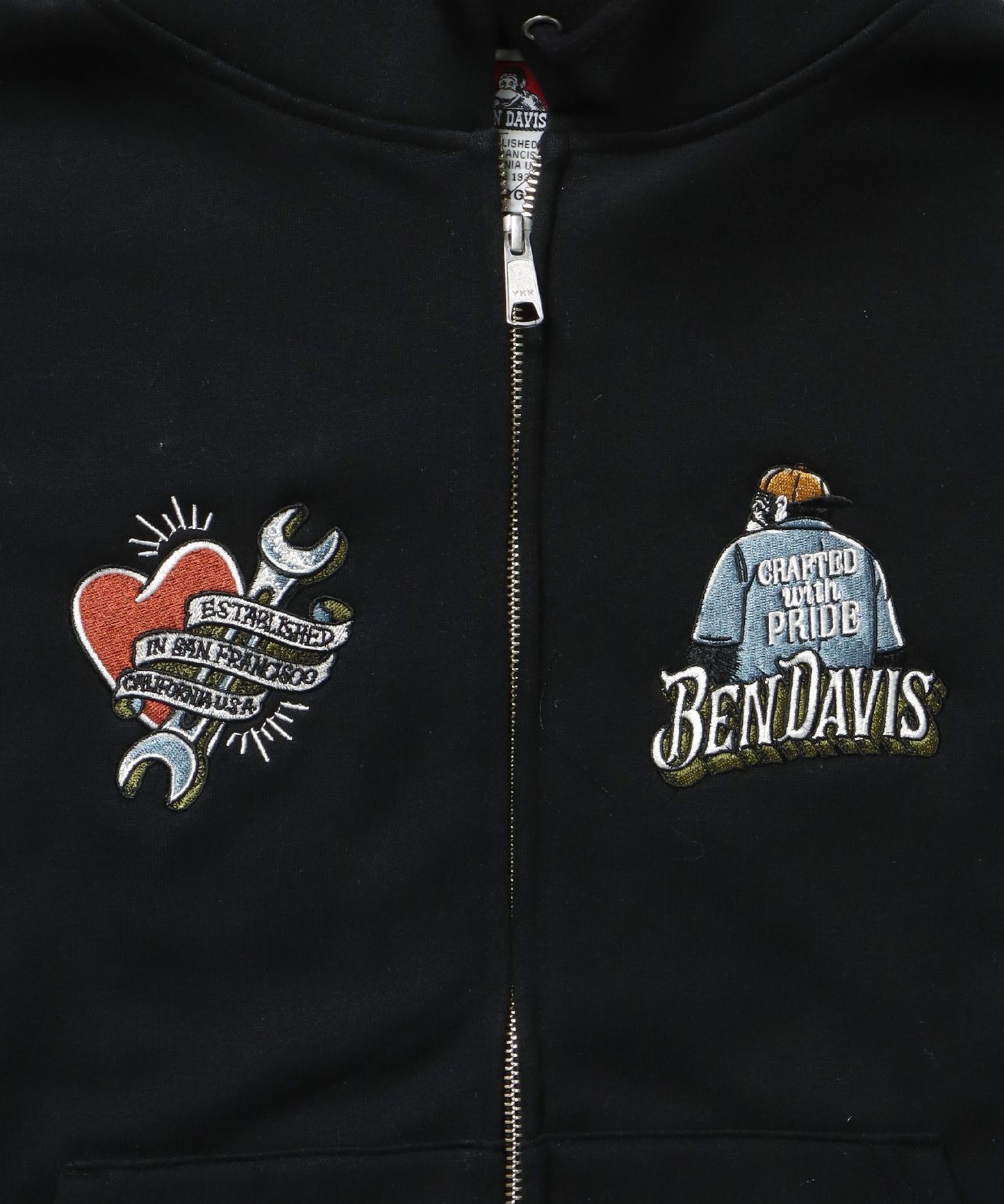 SOUVENIR ZIP HOODIE /パーカー ジップパーカー ダブルジップ 短丈 刺繍 ブラック