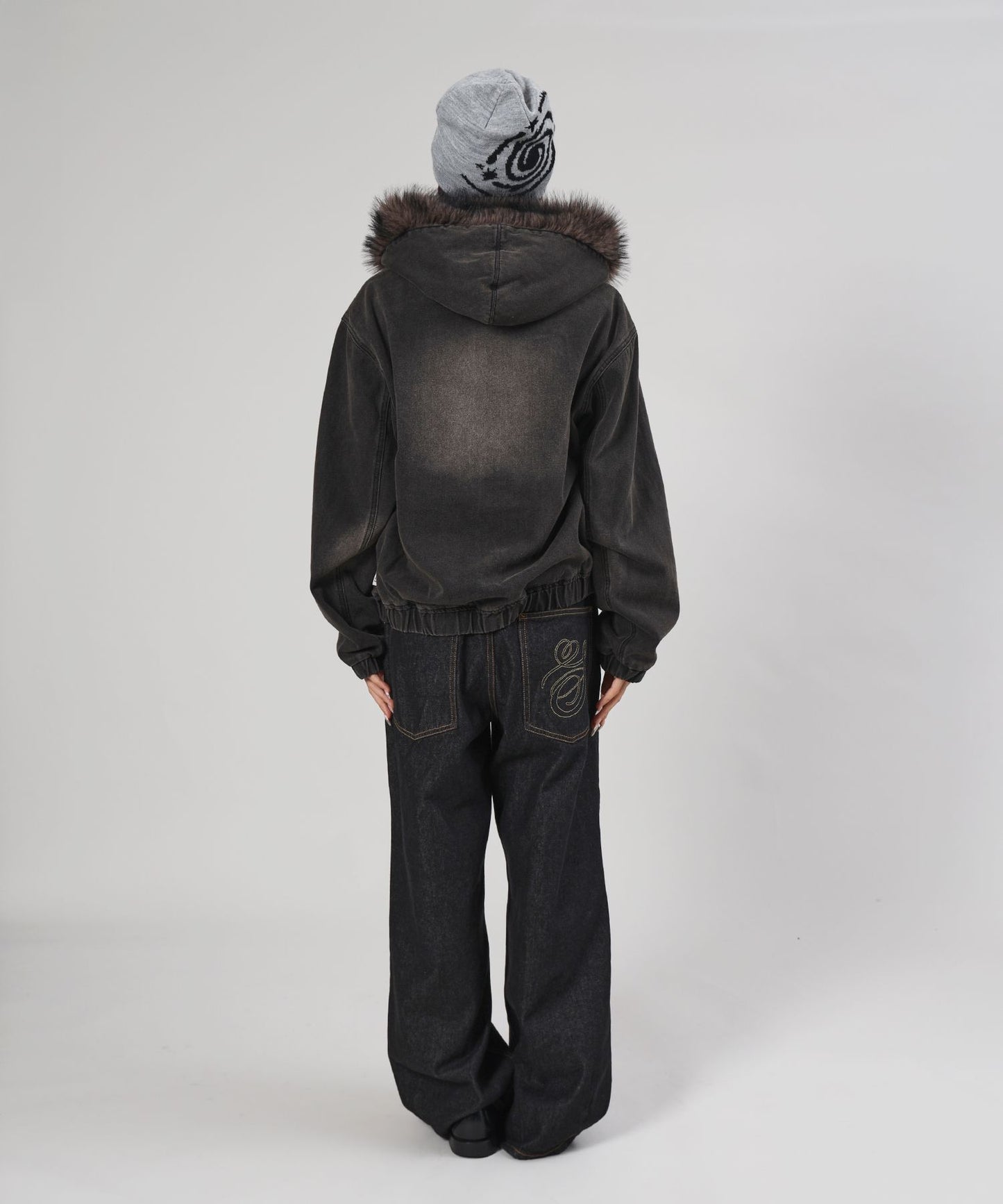 モデル：H163 Size:Sブラウン