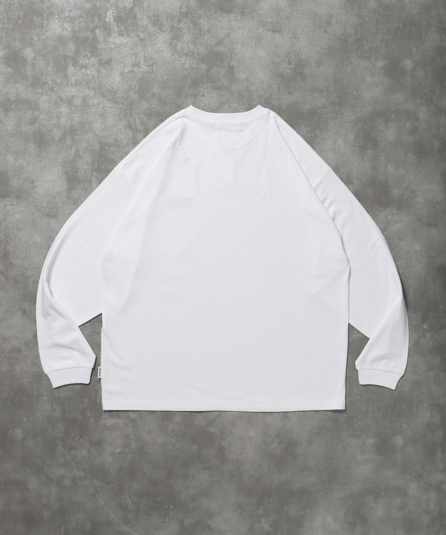 ワンポイントロゴ刺繍ロンT / ロンT 刺繍 ロゴ クルーネック ワンポイント 長袖 ホワイト