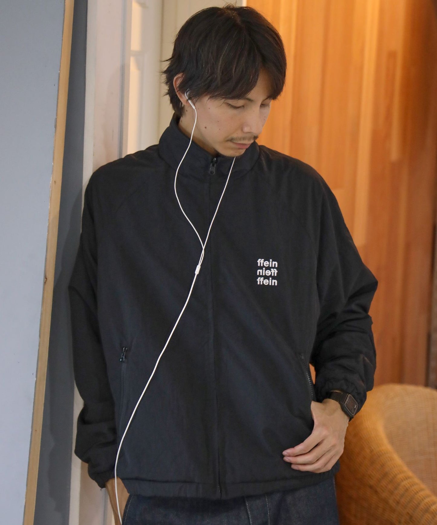 モデル：H178Size:Ｌ ブラック(表)