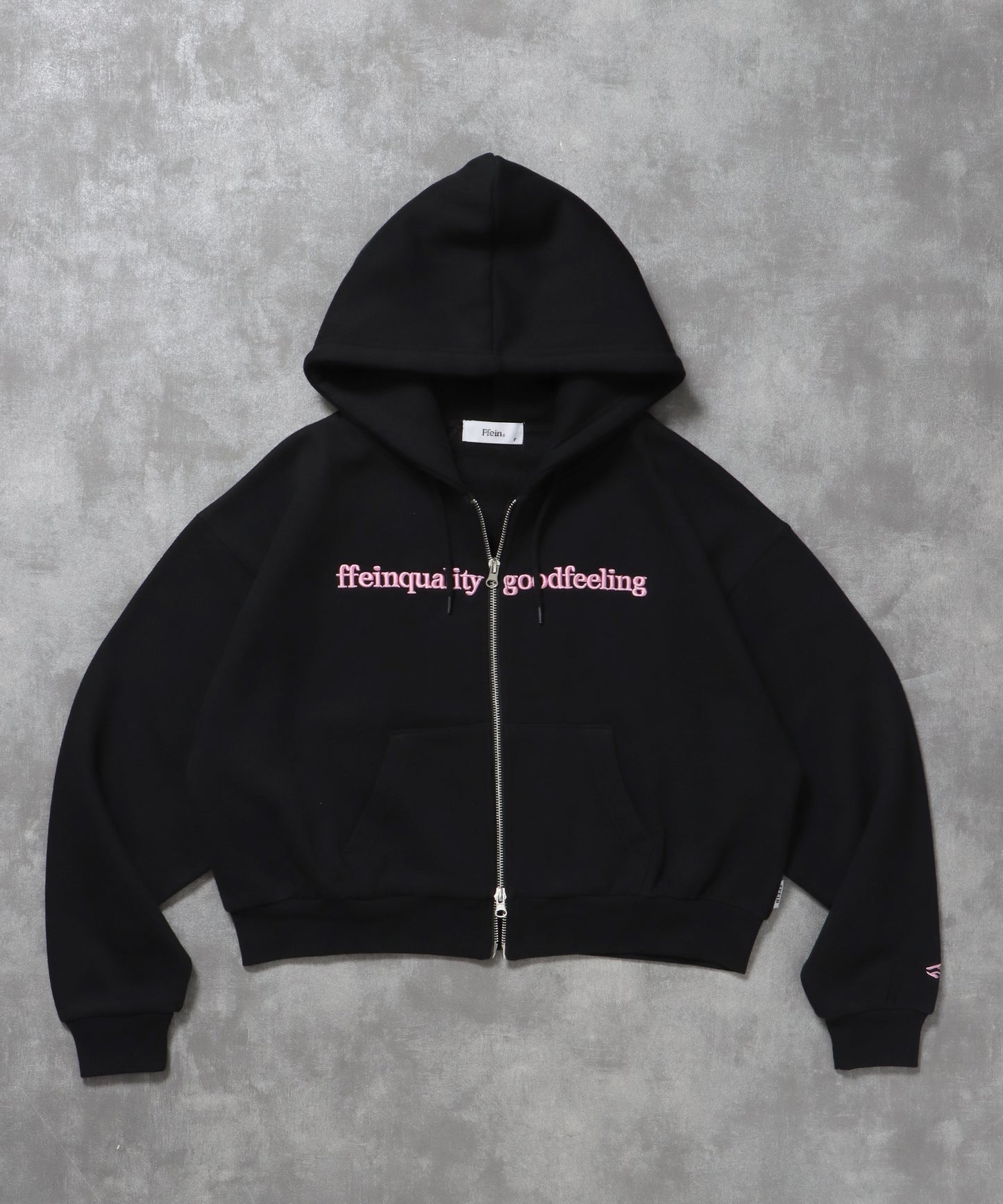 センター3D刺繍立体フードショート丈ZIPパーカー / レディース パーカー 裏起毛 ヘビーウエイト フーディ ダブルジップ 【短丈】 ブラック