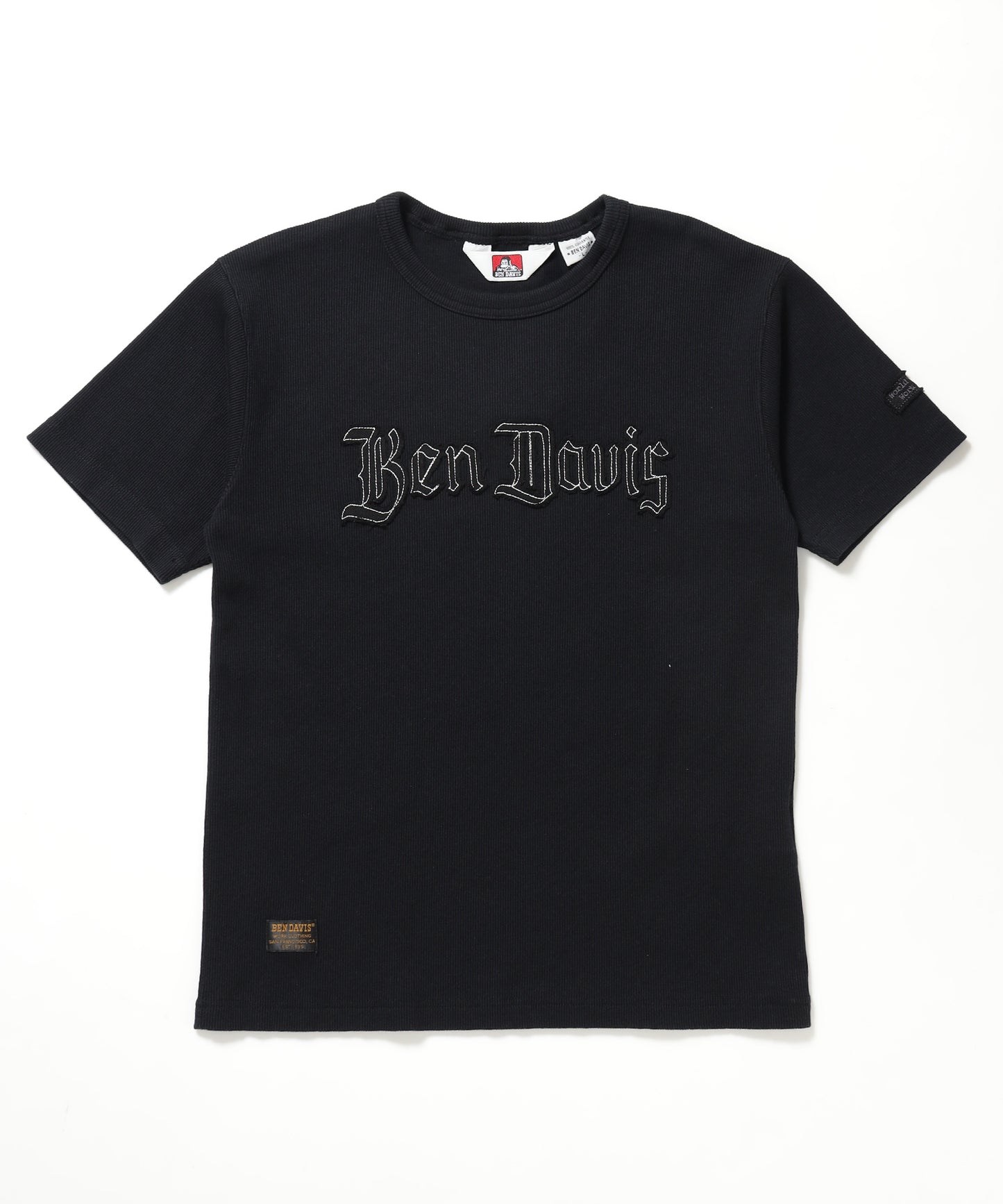 LETTERED RIB TEE / Tシャツ 半袖 クルーネック 刺繍 ワッペン ワンポイント ユニセックス ピス ブラック