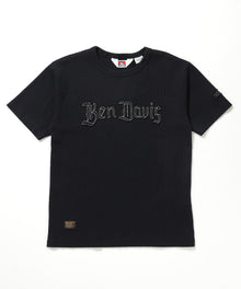 LETTERED RIB TEE / Tシャツ 半袖 クルーネック 刺繍 ワッペン ワンポイント ユニセックス ピス ブラック