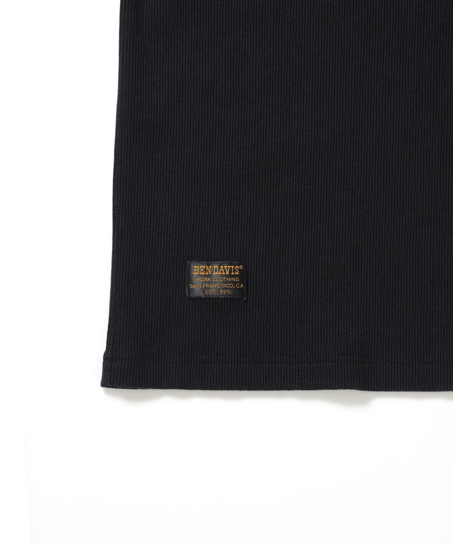 LETTERED RIB TEE / Tシャツ 半袖 クルーネック 刺繍 ワッペン ワンポイント ユニセックス ピス ブラック