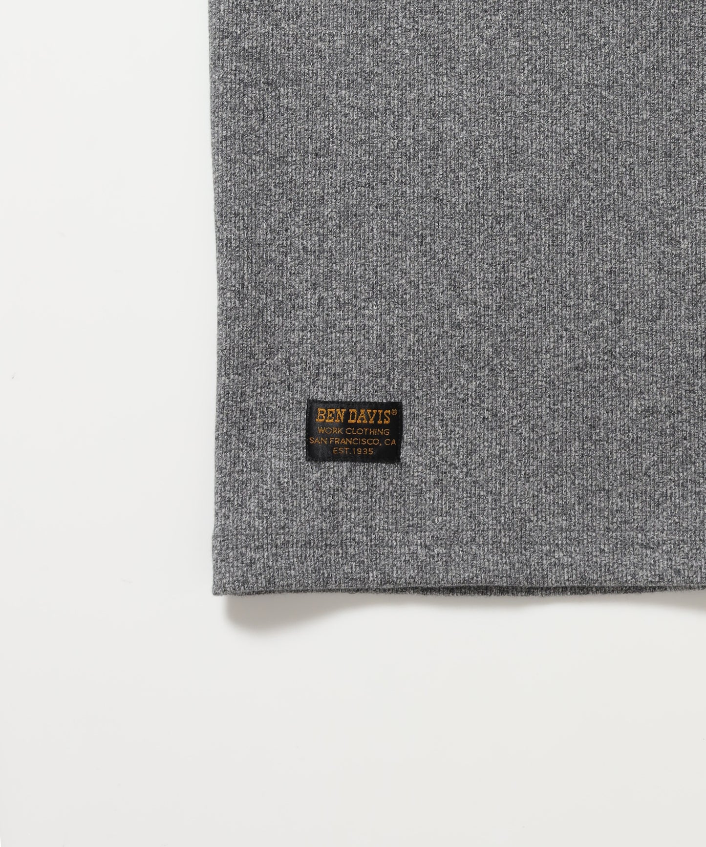 RIB HENLEY TEE / Tシャツ 半袖 ヘンリーネック 刺繍 ワンポイント ユニセックス ピス グレー