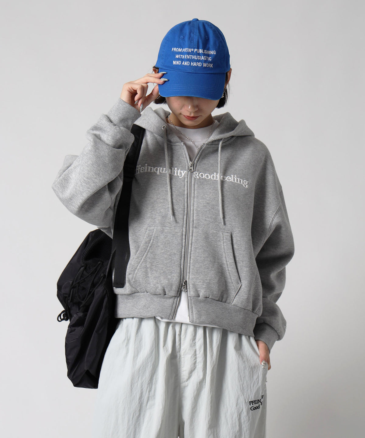 モデル：H163Size:F　M.グレー