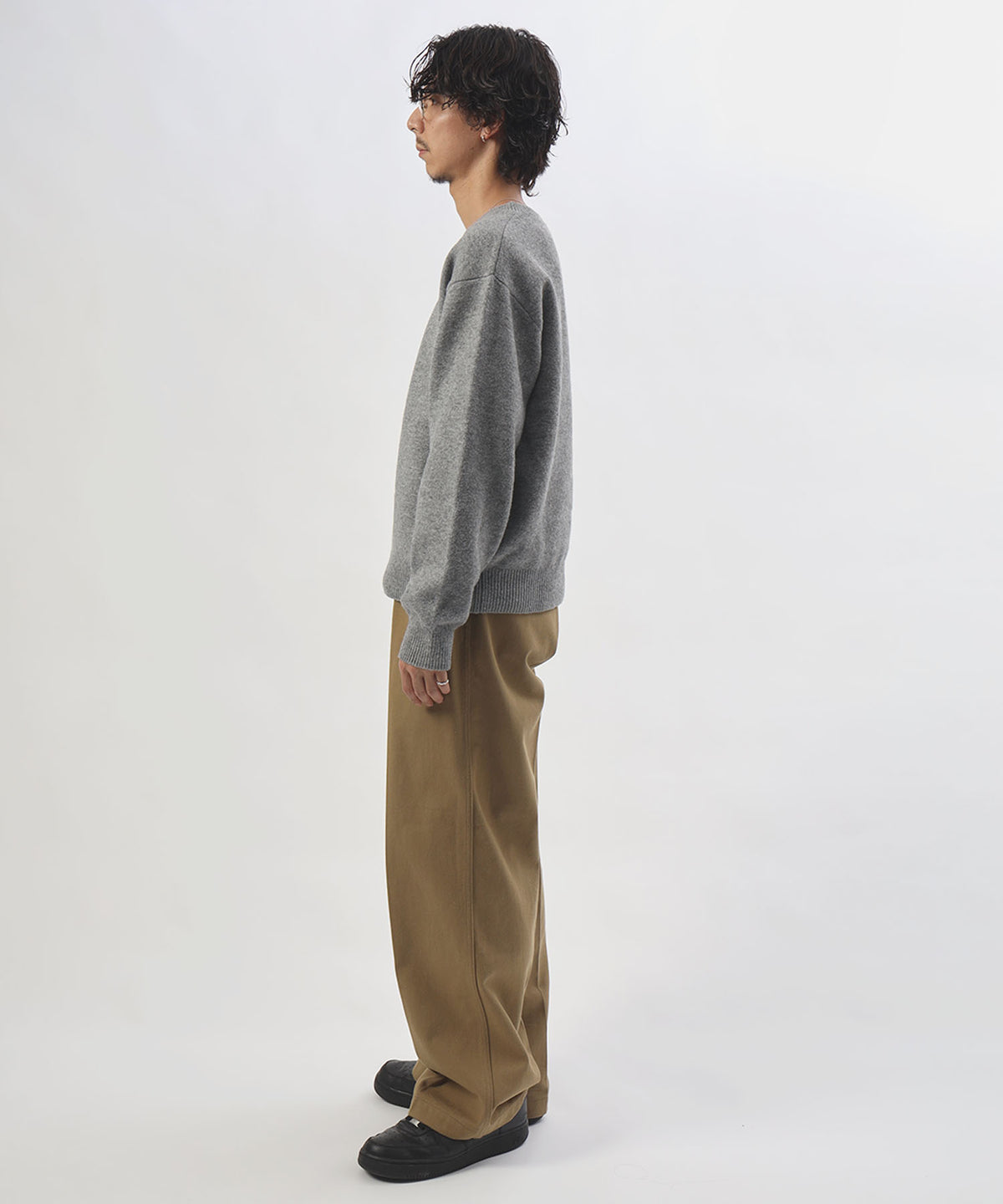 モデル：H177 Size:L　グレー