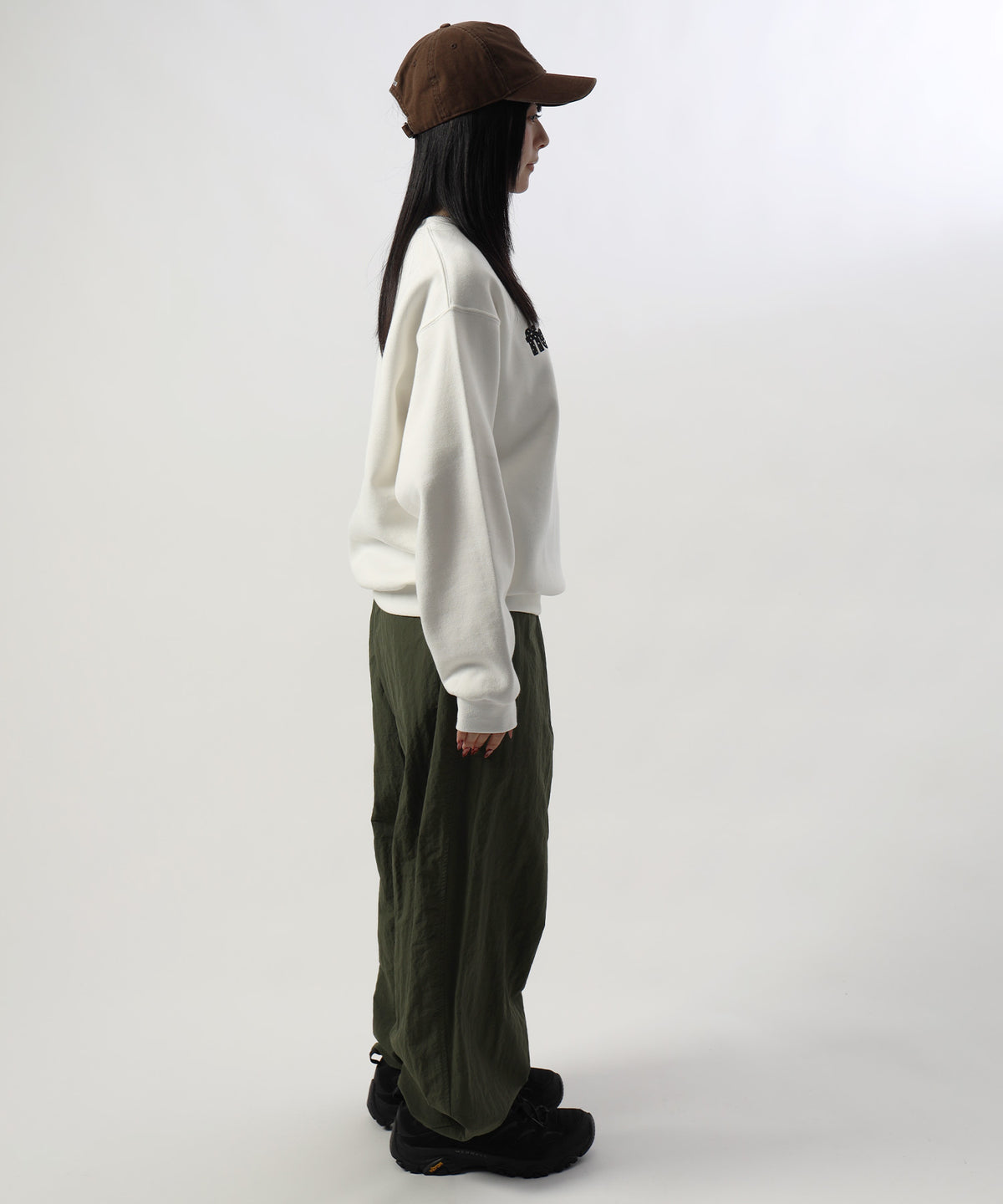モデル：H160 Size : M : ホワイト