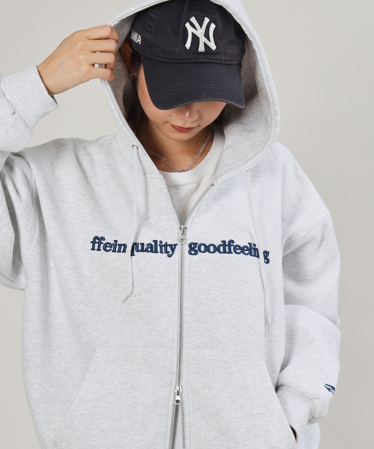 モデル：H163 Size : M アッシュグレー