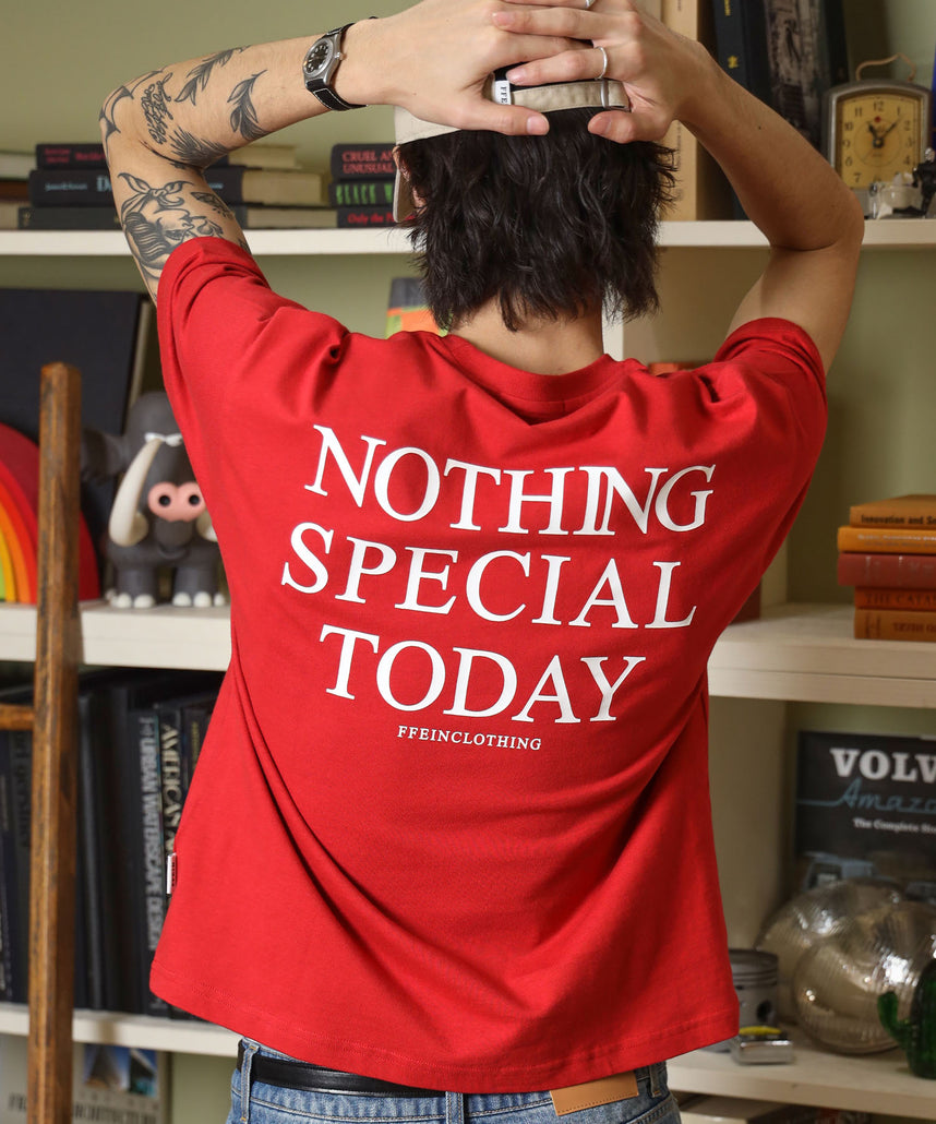 モデル：H178 Size:M レッド