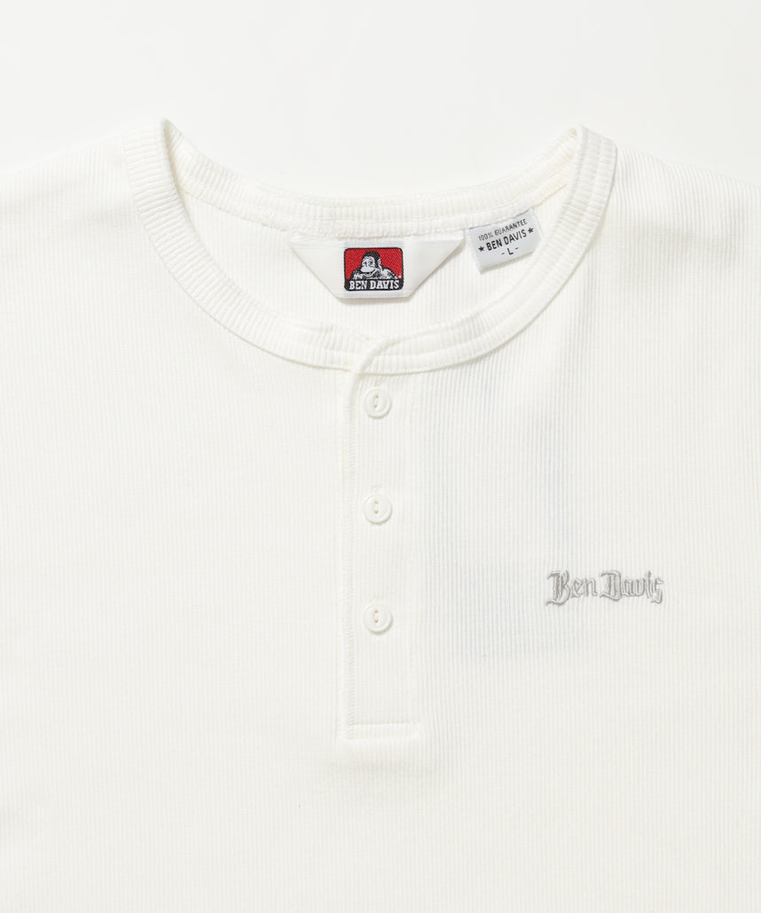RIB HENLEY TEE / Tシャツ 半袖 ヘンリーネック 刺繍 ワンポイント ユニセックス ピス ホワイト