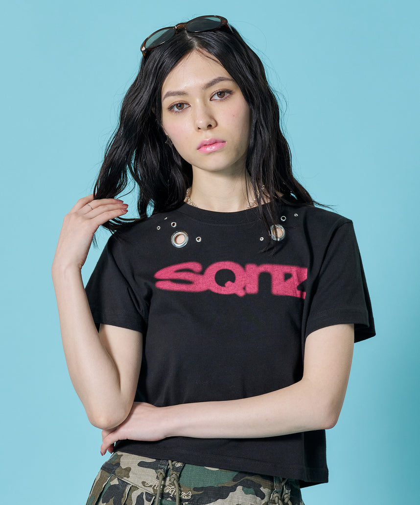 WEB限定 / アイレット / ぼかしロゴ半袖ピチT / sqnz eyelet babe tee