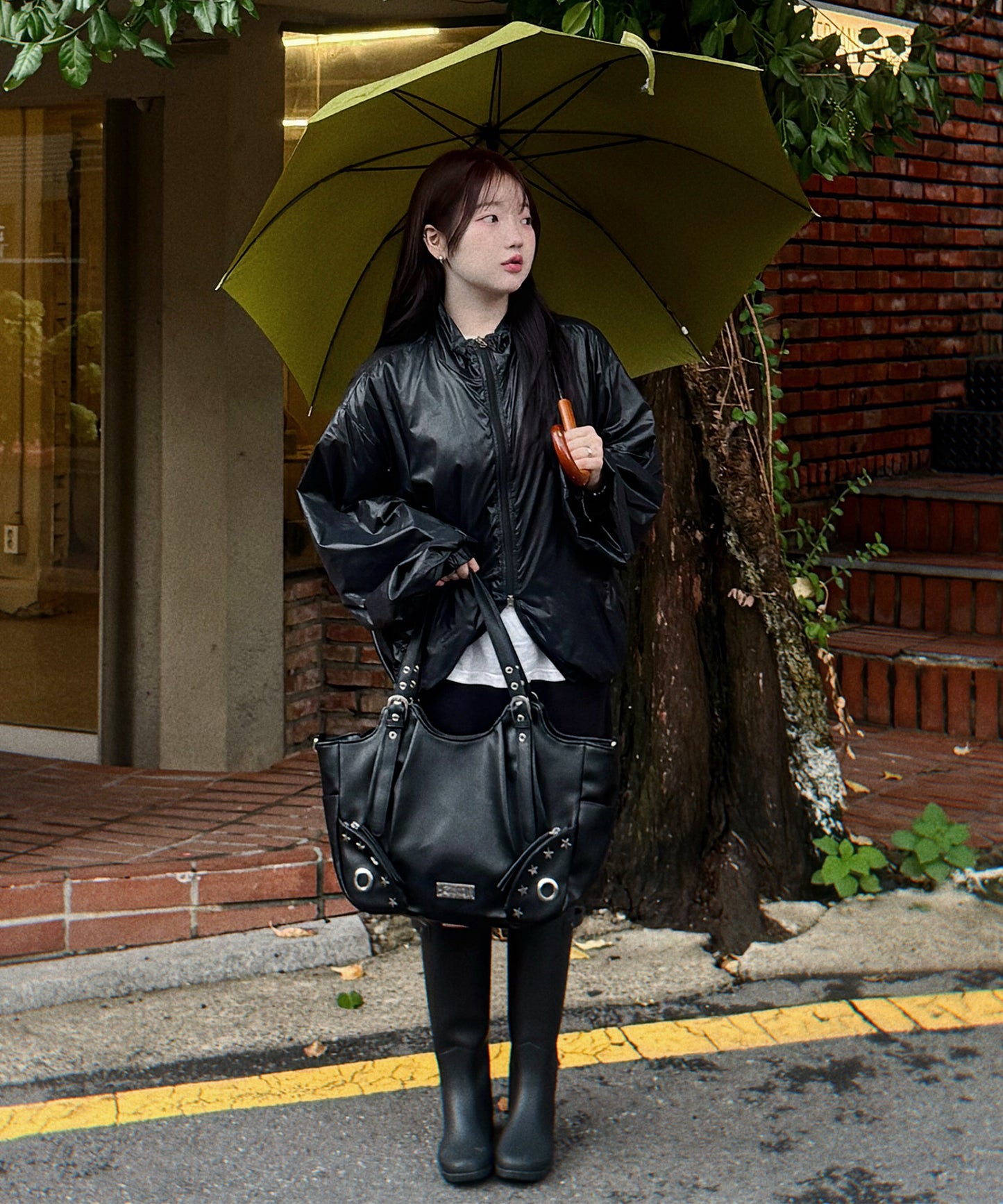 ※WEB限定 / スタースタッズ＆ハトメハンドバッグ / sqnz star eyelet bag ブラック