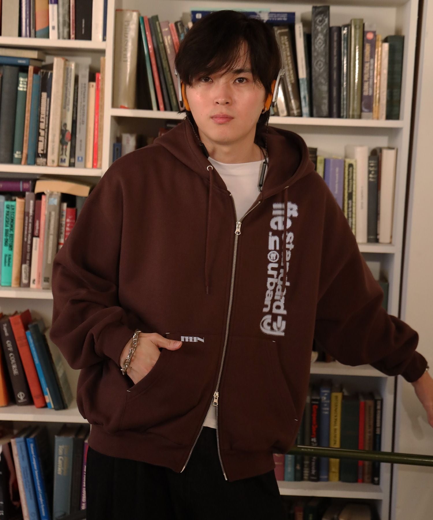 モデル：H177 Size:L　ダークブラウン