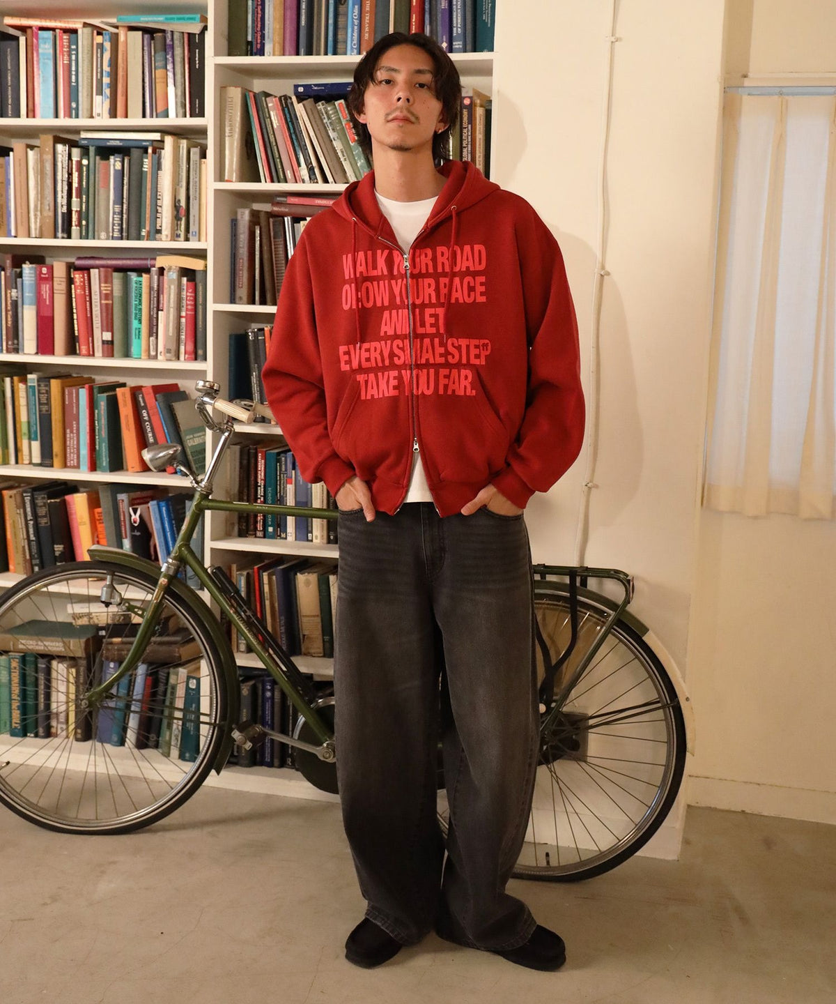 モデル：H177 Size:M　バーガンディ