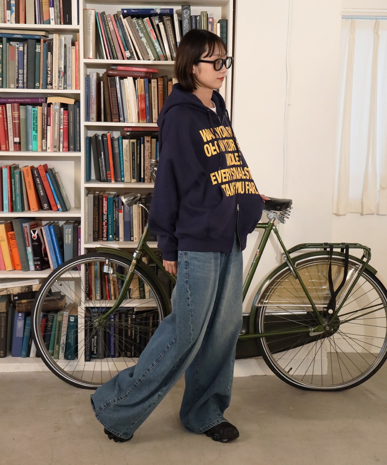 モデル：H163 Size:M　ダークネイビー