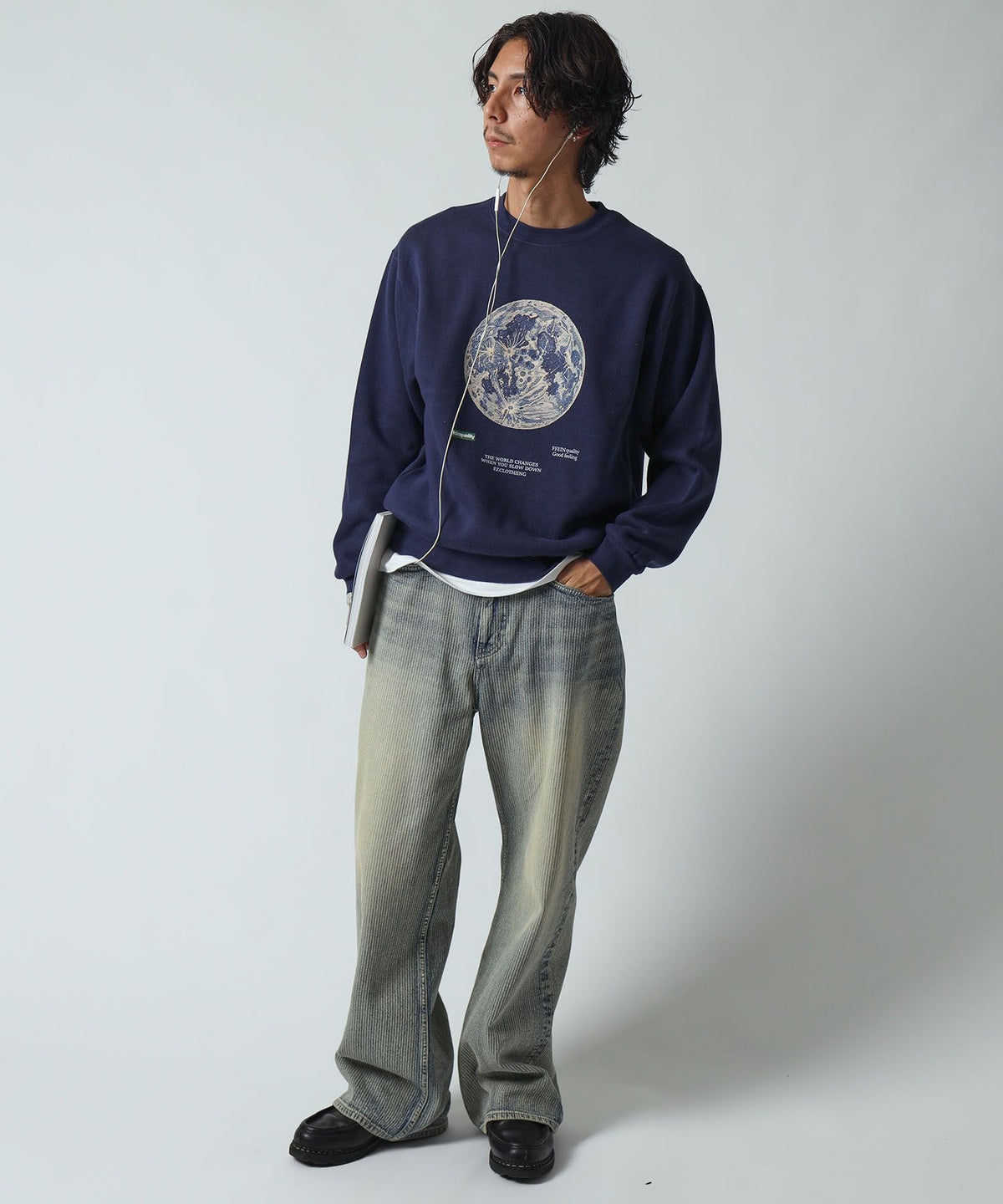 モデル：H178 Size:M　ダークネイビー　地球柄