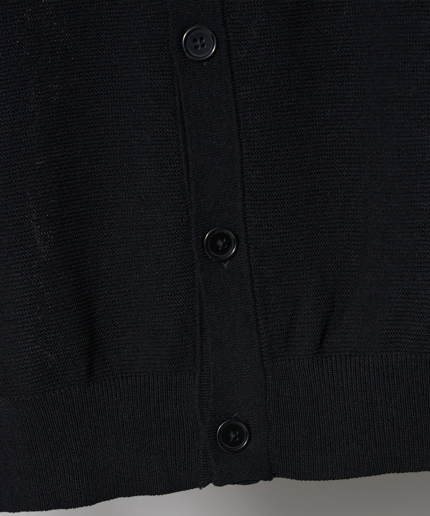 【FFEIN(フェイン)】1PT EMB SUMMER KNIT CARDIGAN / ワンポイント 刺繍 パール編み サマーニットカーディガン ブラック
