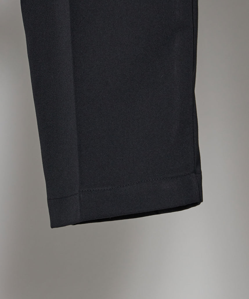 【FFEIN(フェイン)】TR SIDE GATHER ANKLE PANTS / TR サイドギャザー アンクルスラックス ブラック